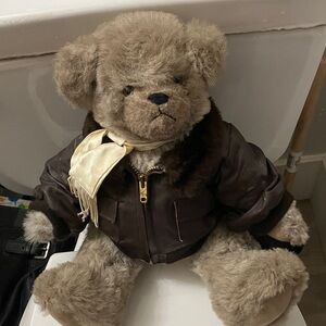 1985 DENISE DEWIRE Bearish Delights Wind Up Musical Teddy Bear